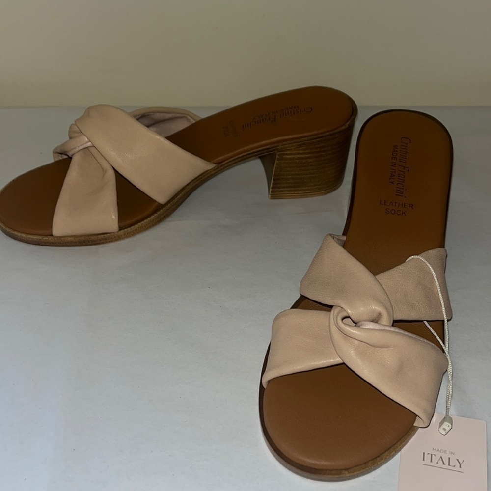 Cristina Francini leather shoes with incredibly comfortable straps, new